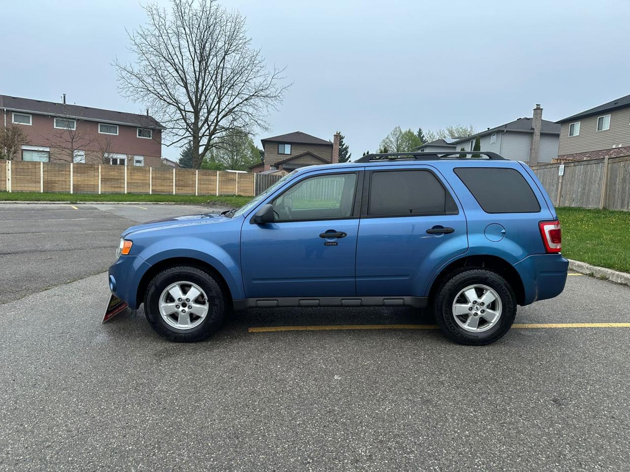 2009 Ford Escape XLT - Photo #4