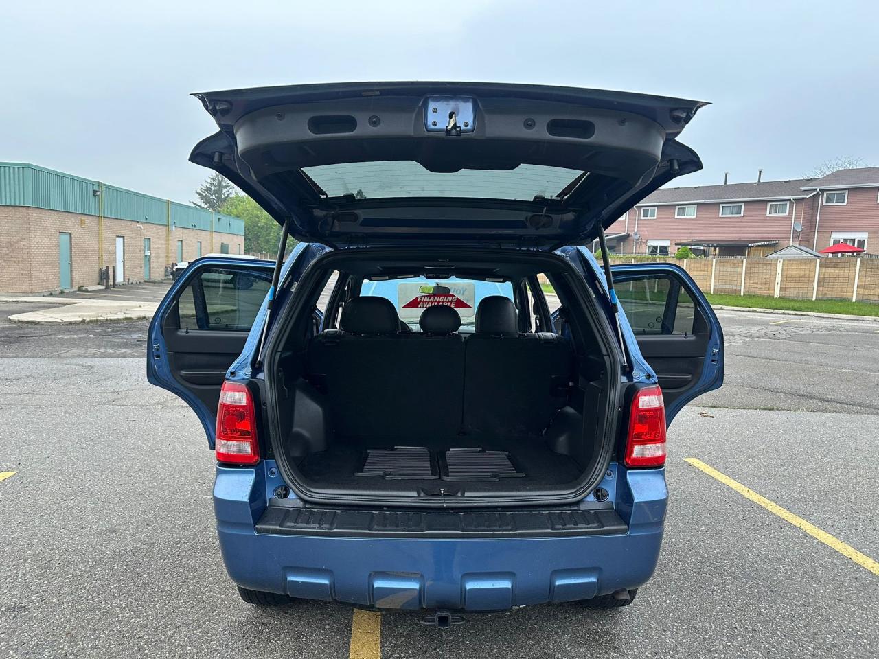 2009 Ford Escape XLT - Photo #10
