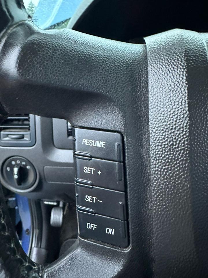 2009 Ford Escape XLT - Photo #15