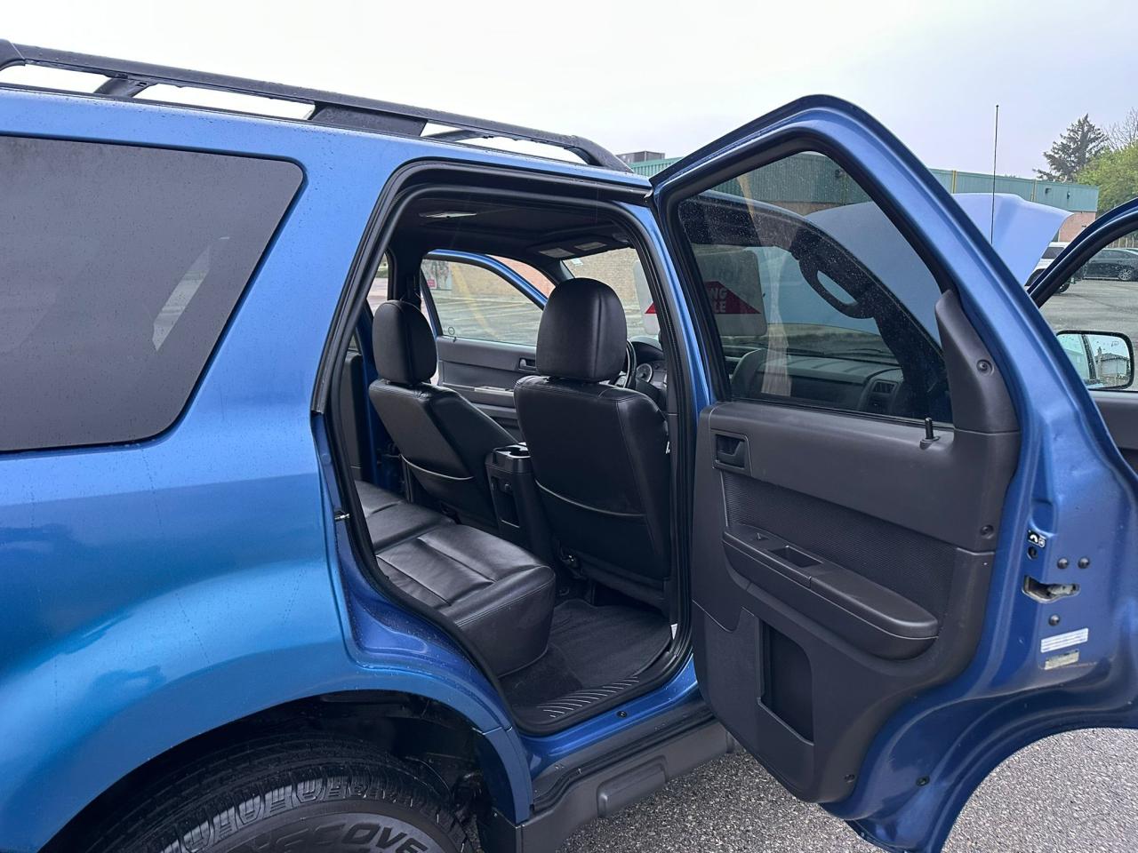 2009 Ford Escape XLT - Photo #23