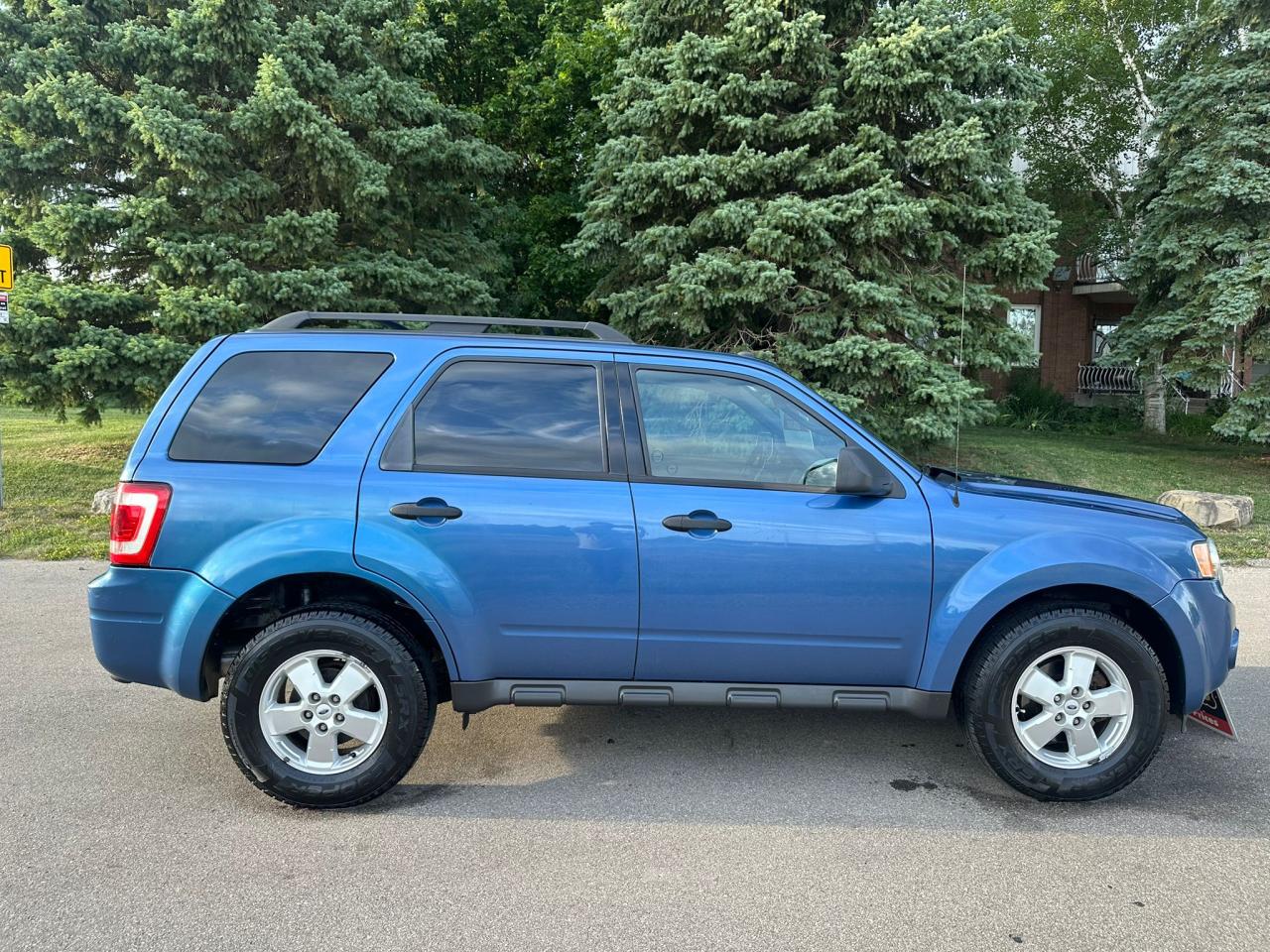 2009 Ford Escape XLT - Photo #7
