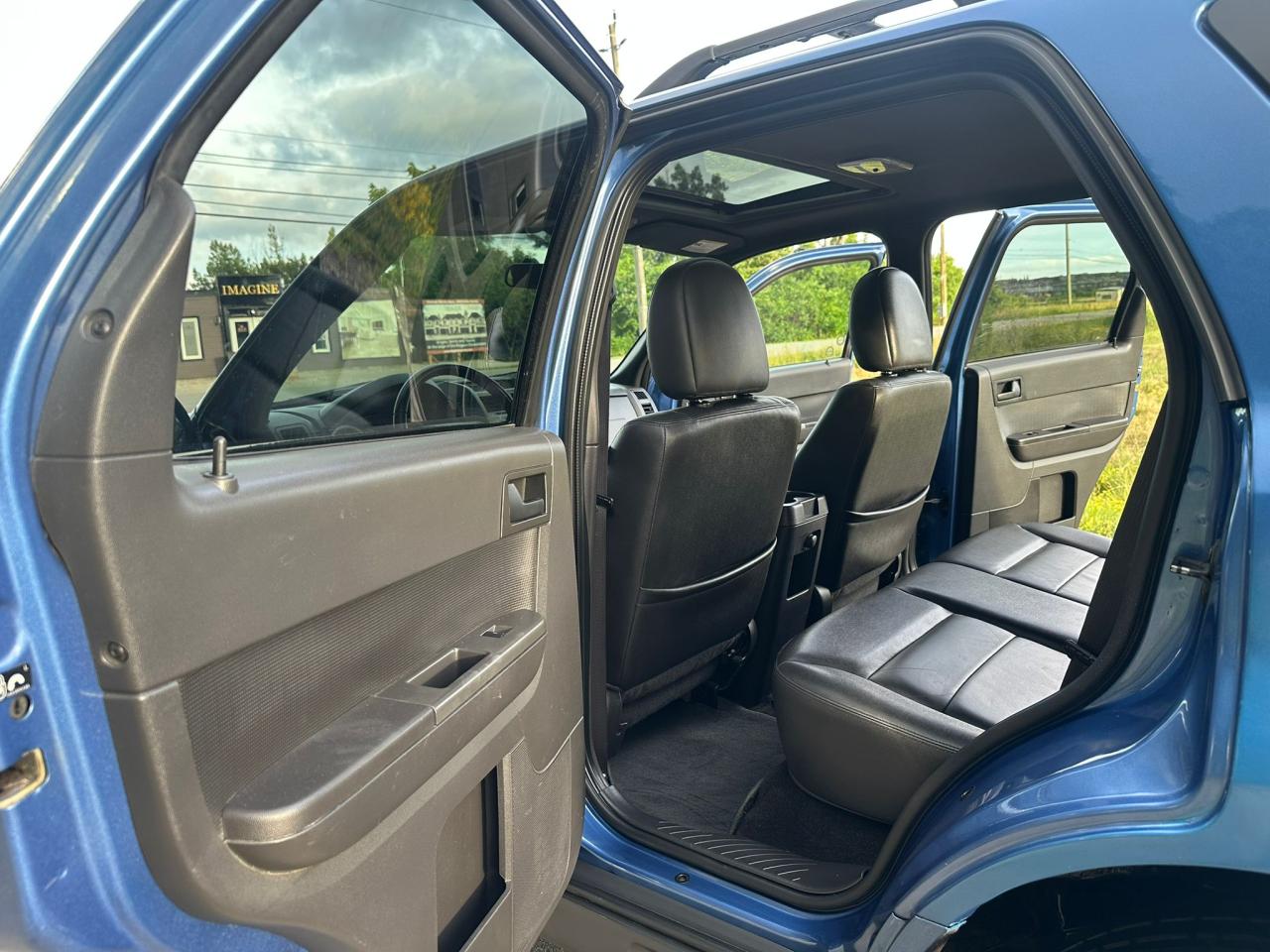 2009 Ford Escape XLT - Photo #14