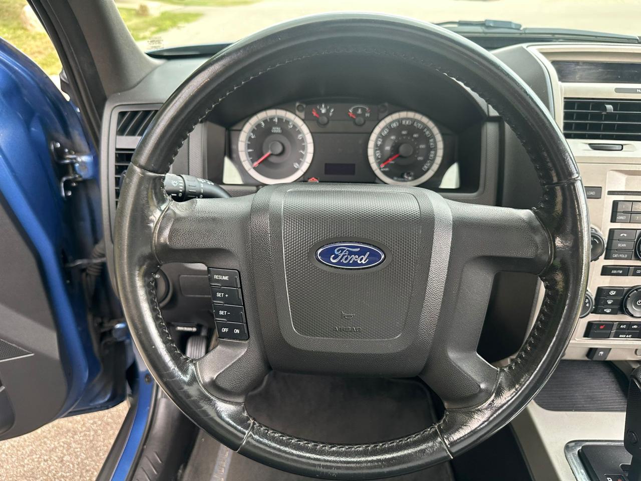 2009 Ford Escape XLT - Photo #22