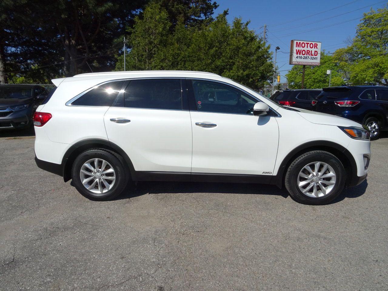 2017 Kia Sorento LX - Photo #5