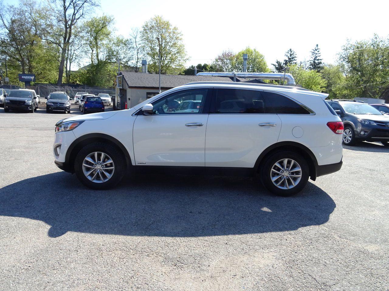 Used 2017 Kia Sorento LX for sale in Scarborough, ON