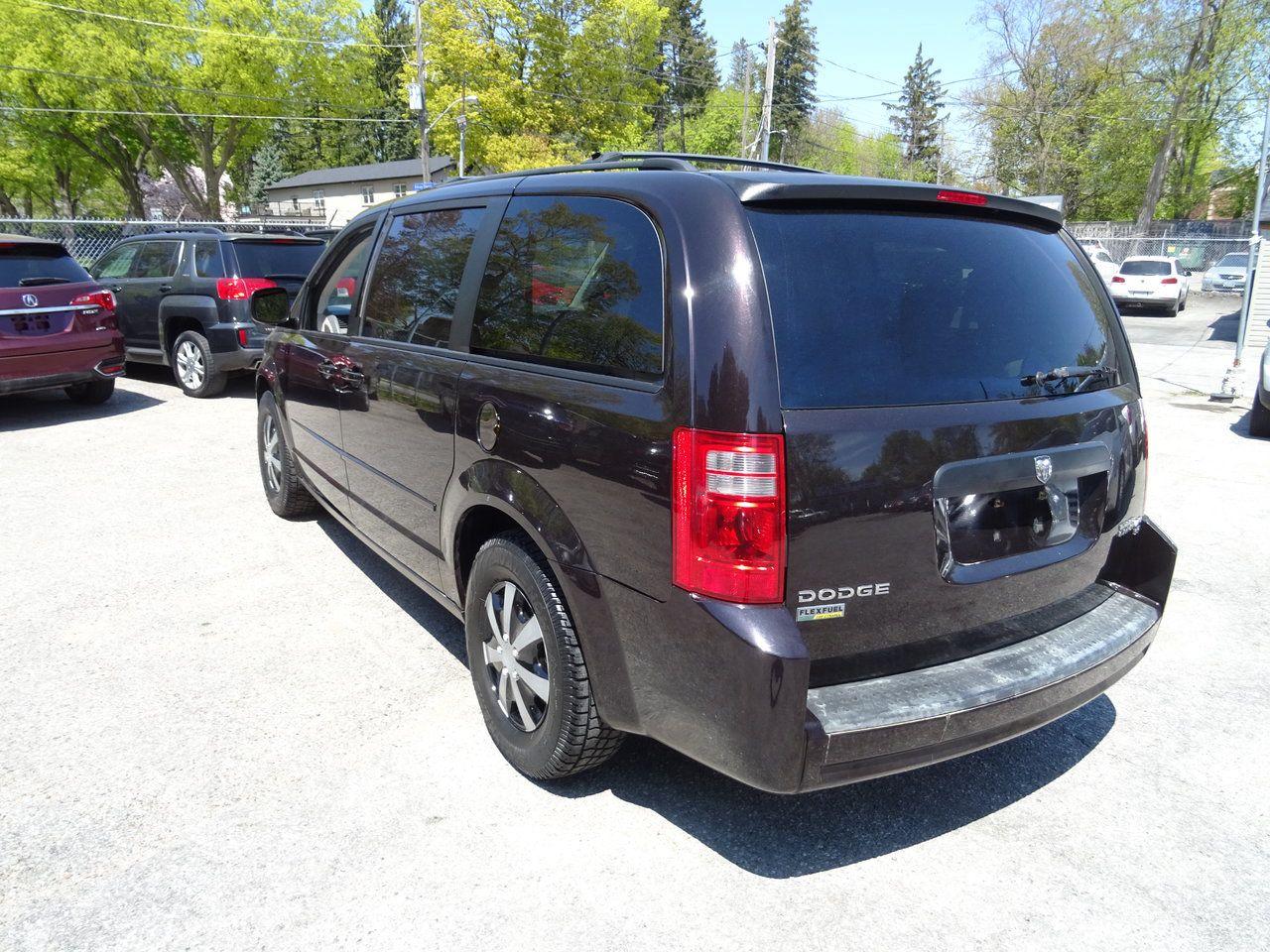 2010 Dodge Grand Caravan SE - Photo #8
