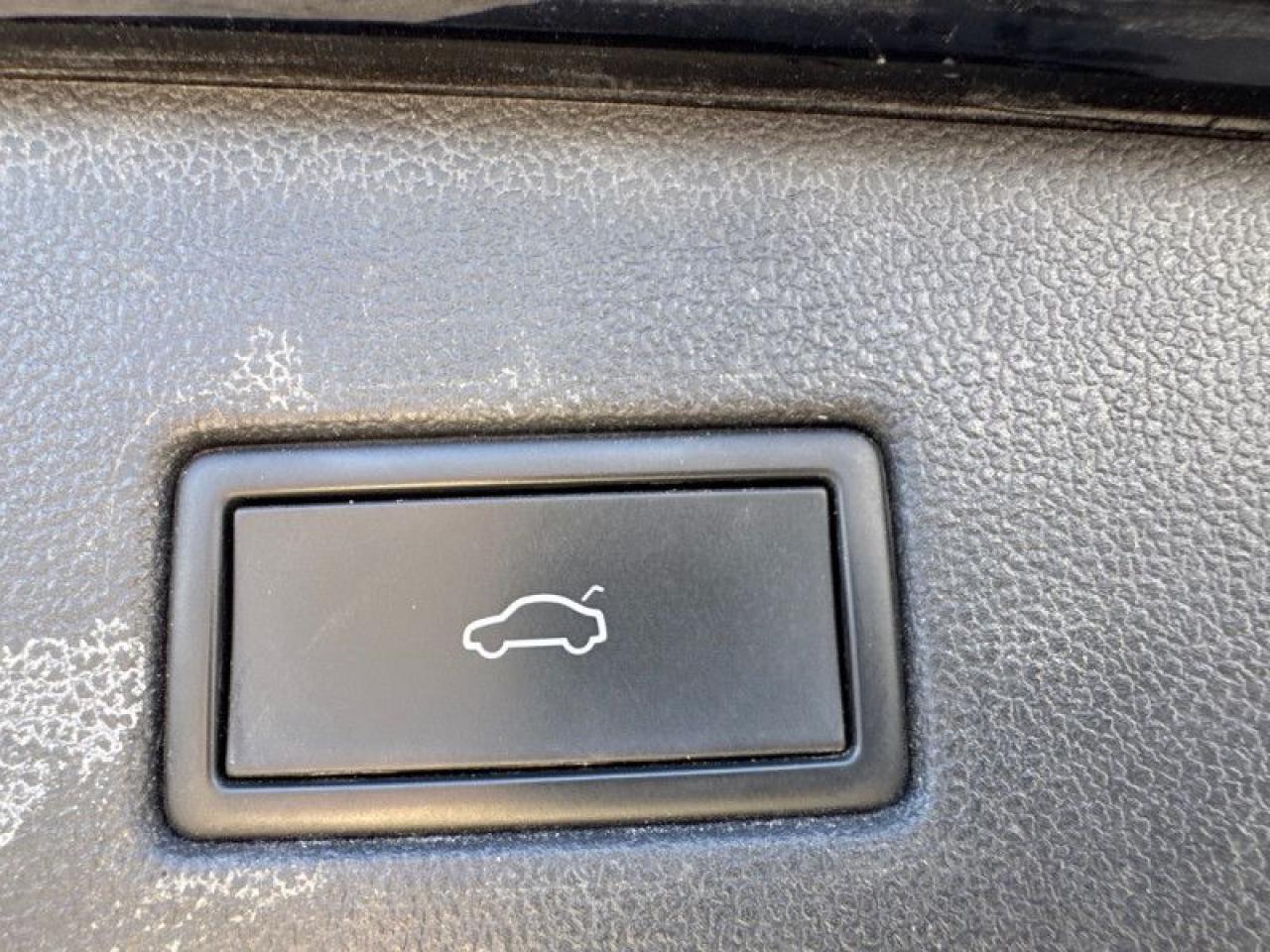 12523633