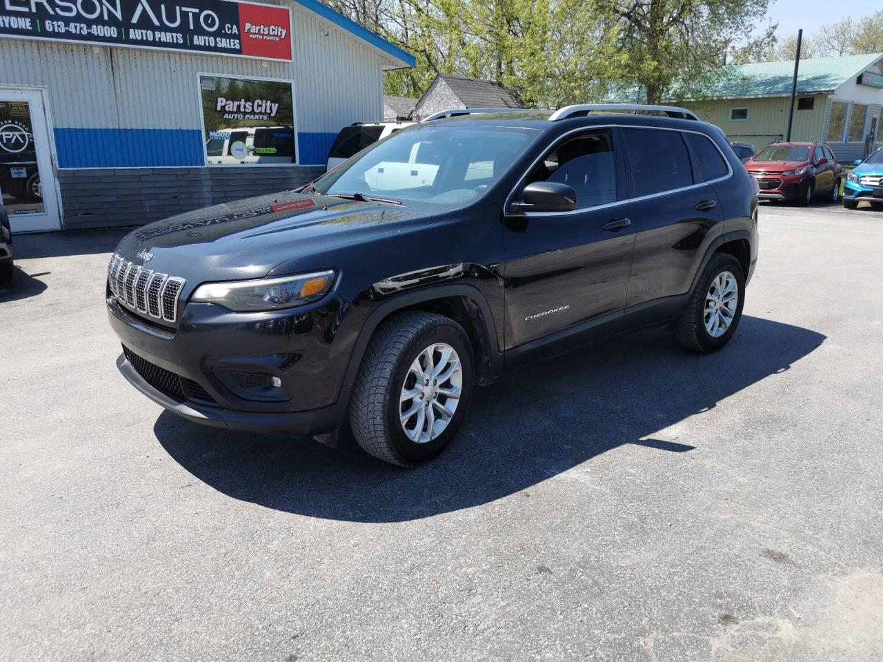 Used 2019 Jeep Cherokee Latitude for sale in Madoc, ON