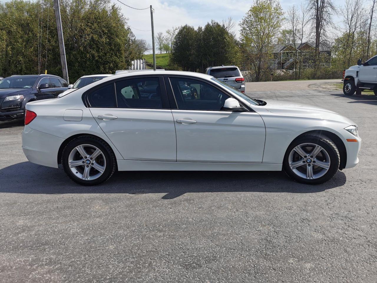 2015 BMW 3 Series 320i xDrive - Photo #6