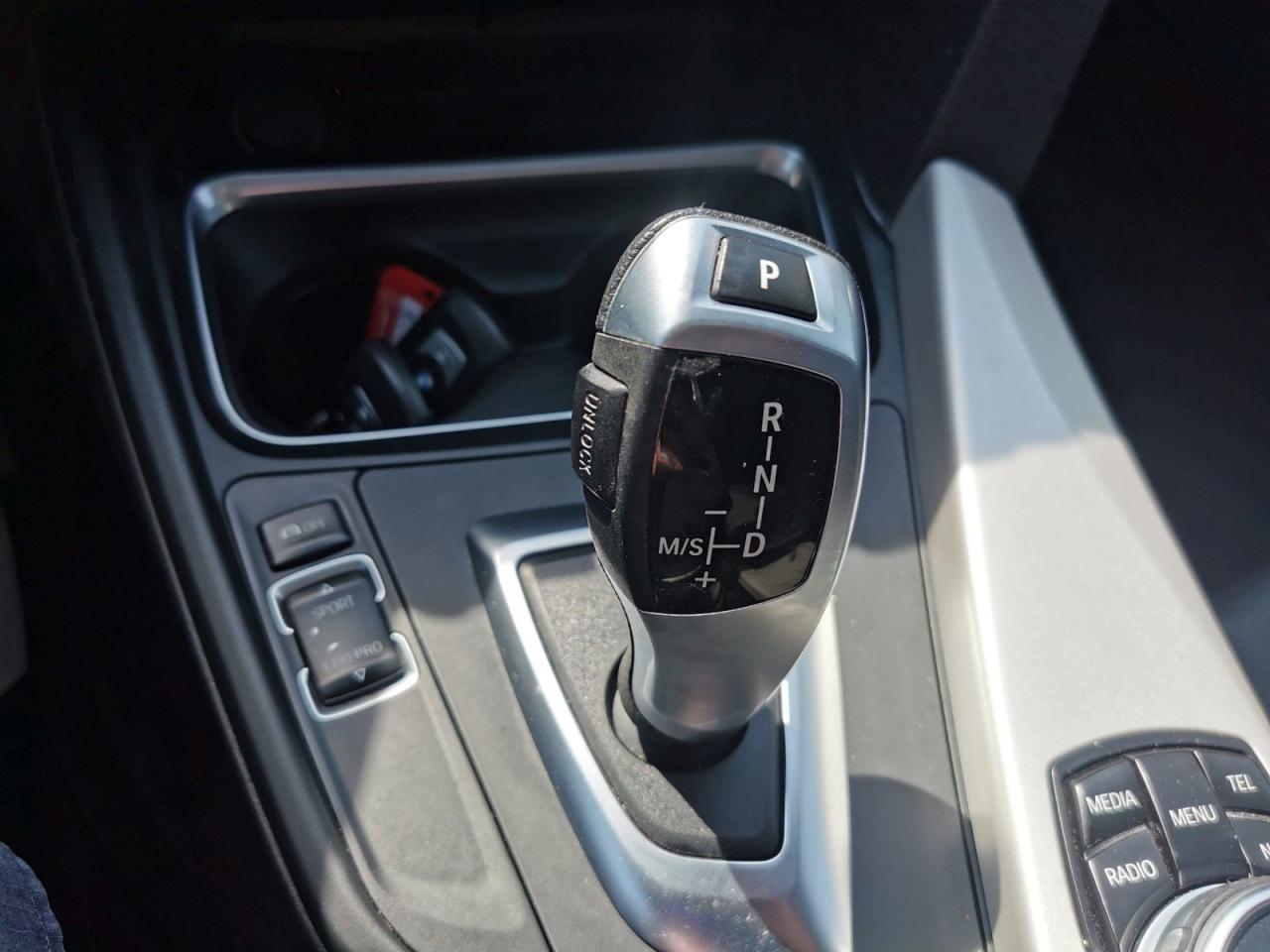 2015 BMW 3 Series 320i xDrive - Photo #25