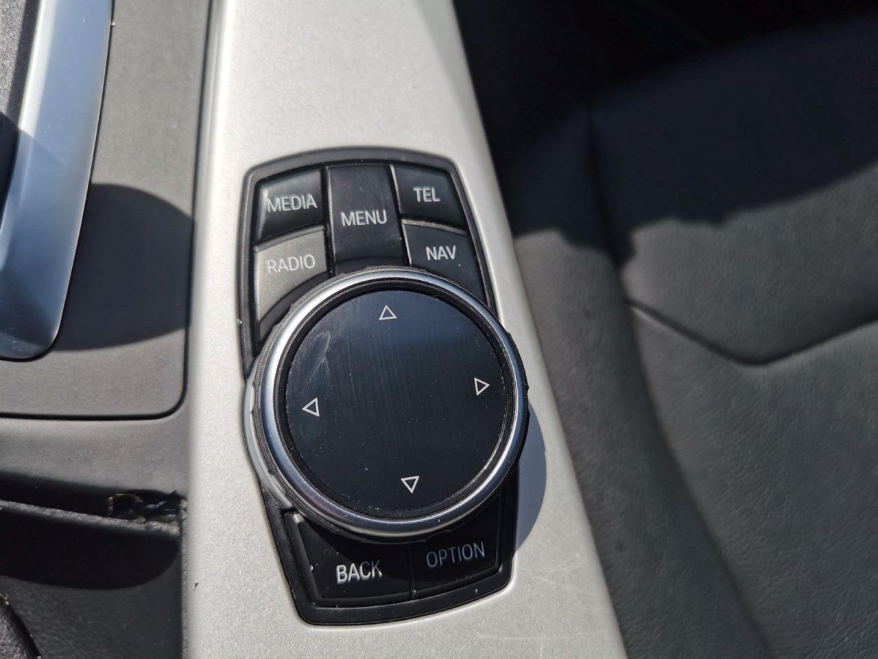 2015 BMW 3 Series 320i xDrive - Photo #26
