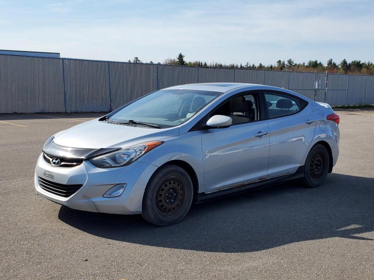 Used 2012 Hyundai Elantra GLS Manual for sale in Sainte Sophie, QC