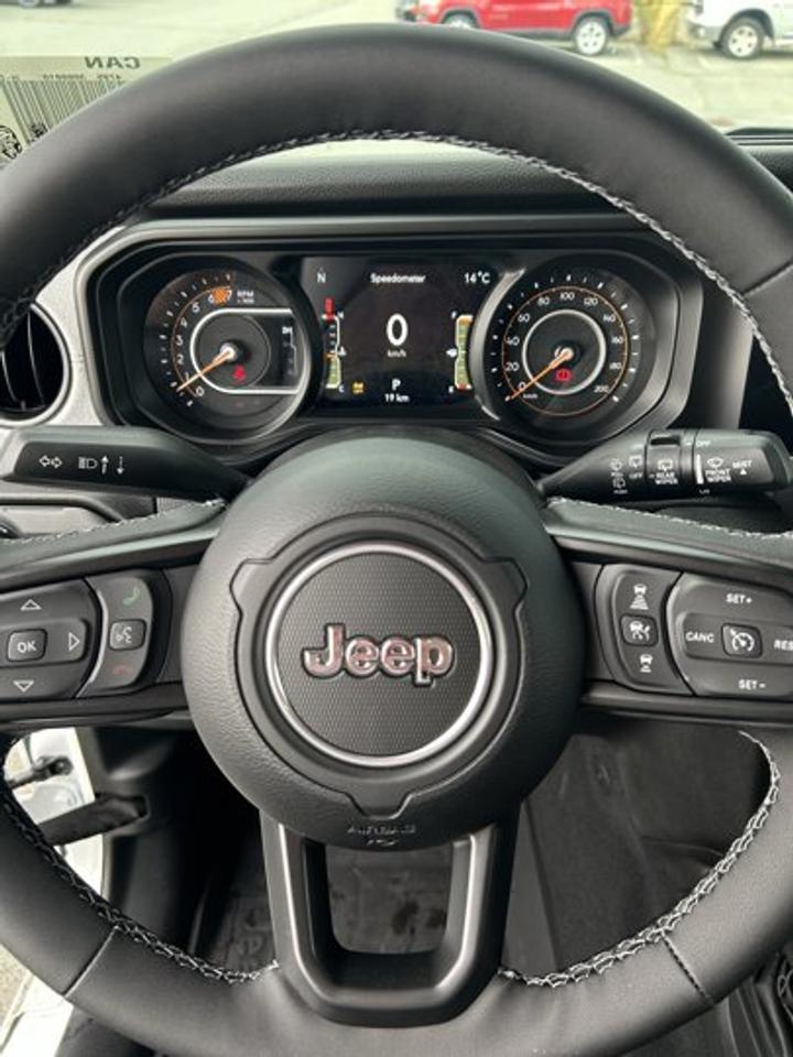 12523912