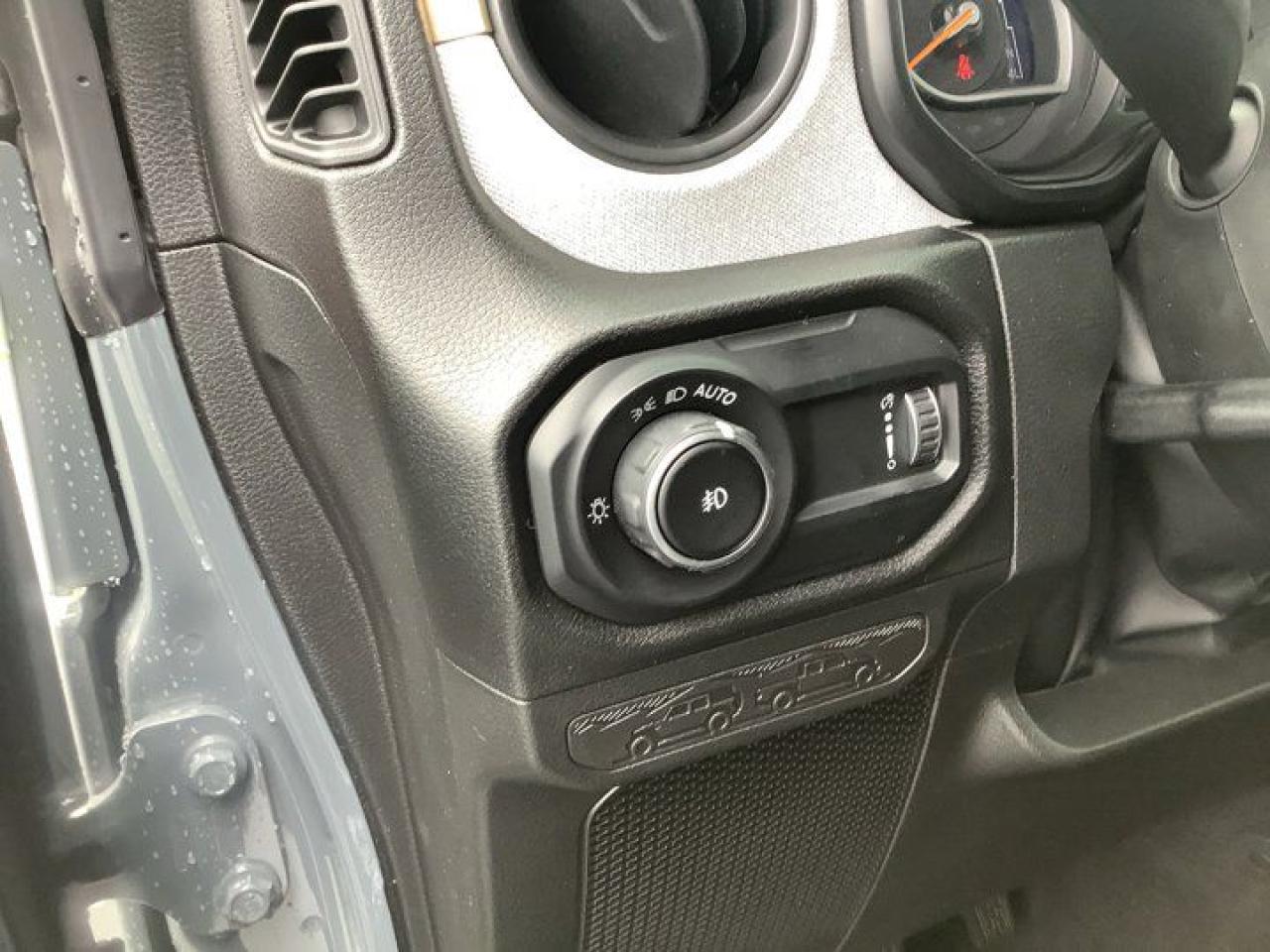 12523921