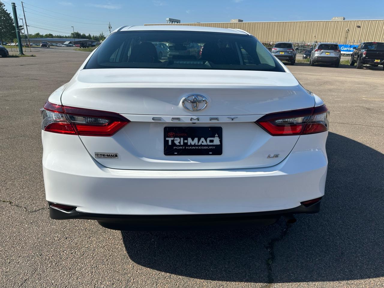 2022 Toyota Camry LE Photo