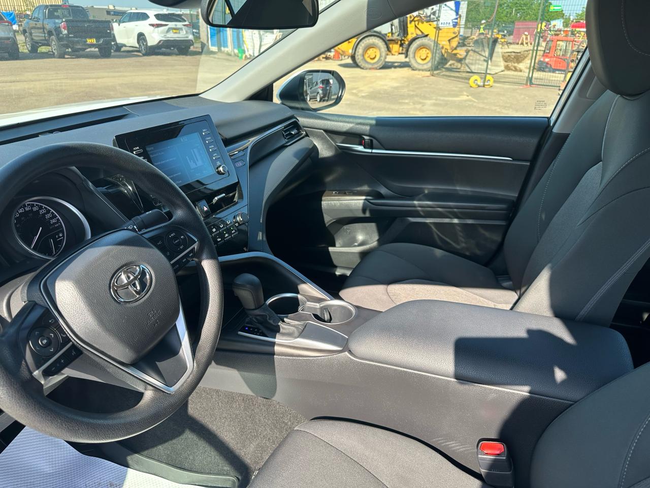 2022 Toyota Camry LE Photo
