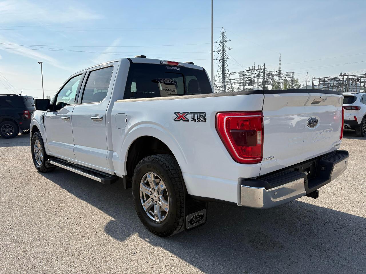 2022 Ford F-150 XLT 302A Photo5