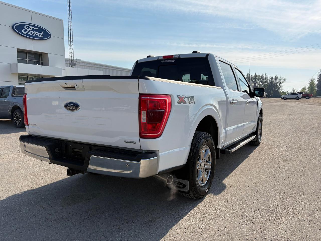 2022 Ford F-150 XLT 302A Photo4