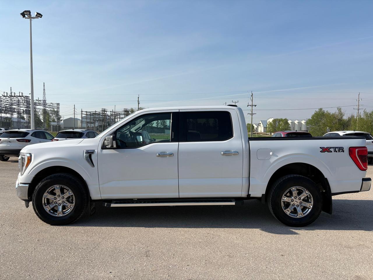 2022 Ford F-150 XLT 302A Photo5
