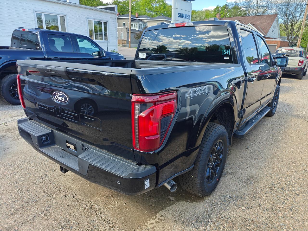 2025 Ford F-150 4X4 SUPERCREW XLT 301A Photo2