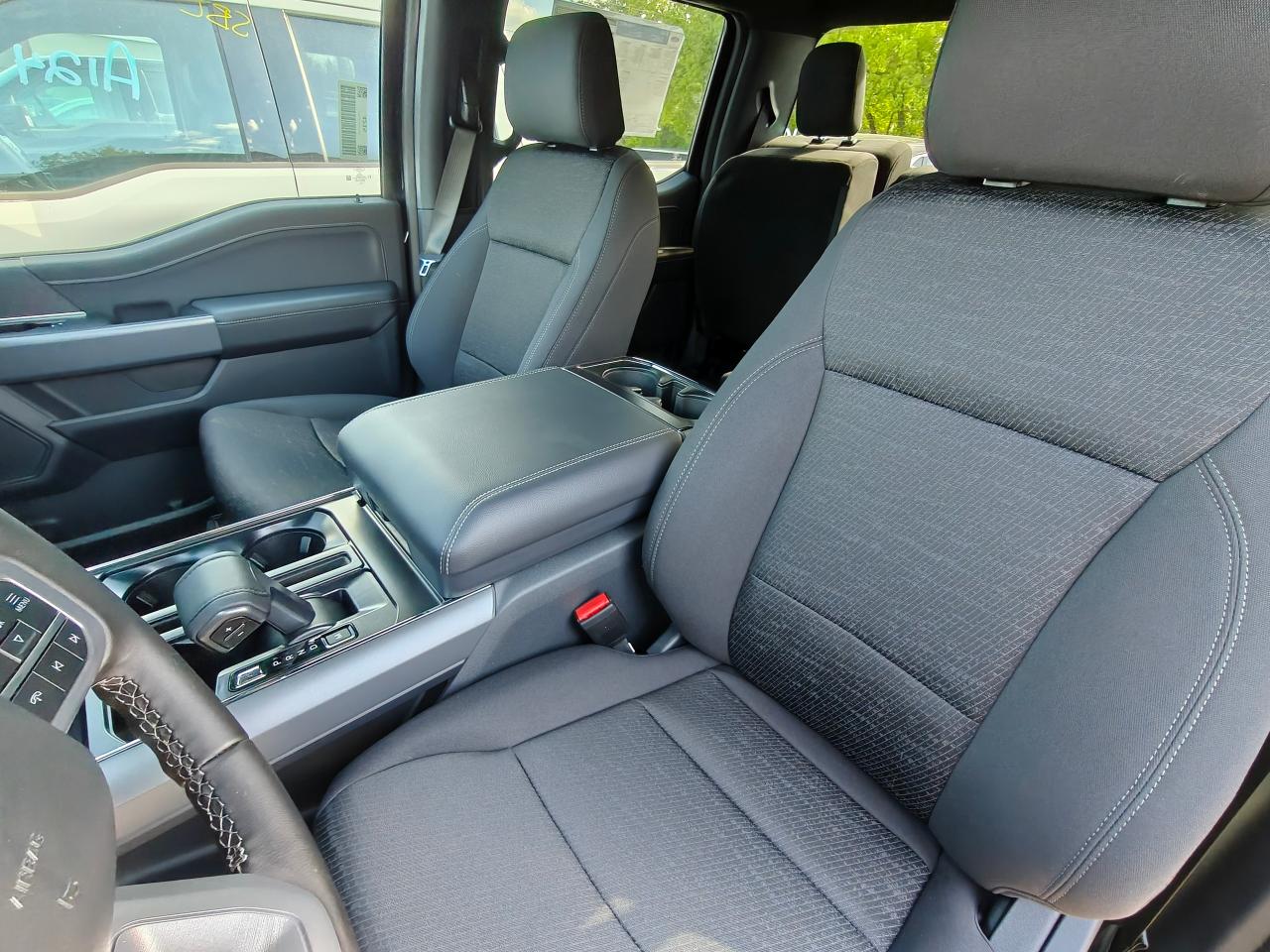 2025 Ford F-150 4X4 SUPERCREW XLT 301A Photo4