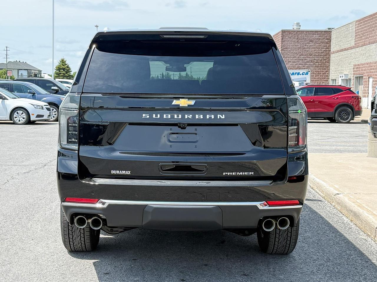 2025 Chevrolet Suburban Premier 3.0L DURAMAX WITH REMOTE START/ENTRY, SUNROOF, HEATED SEATS, HEATED STEERING WHEEL, VENTILATED SEATS, POWER LIFTGATE, BOSE SPEAKER SYSTEM, HD SURROUND VISION Photo