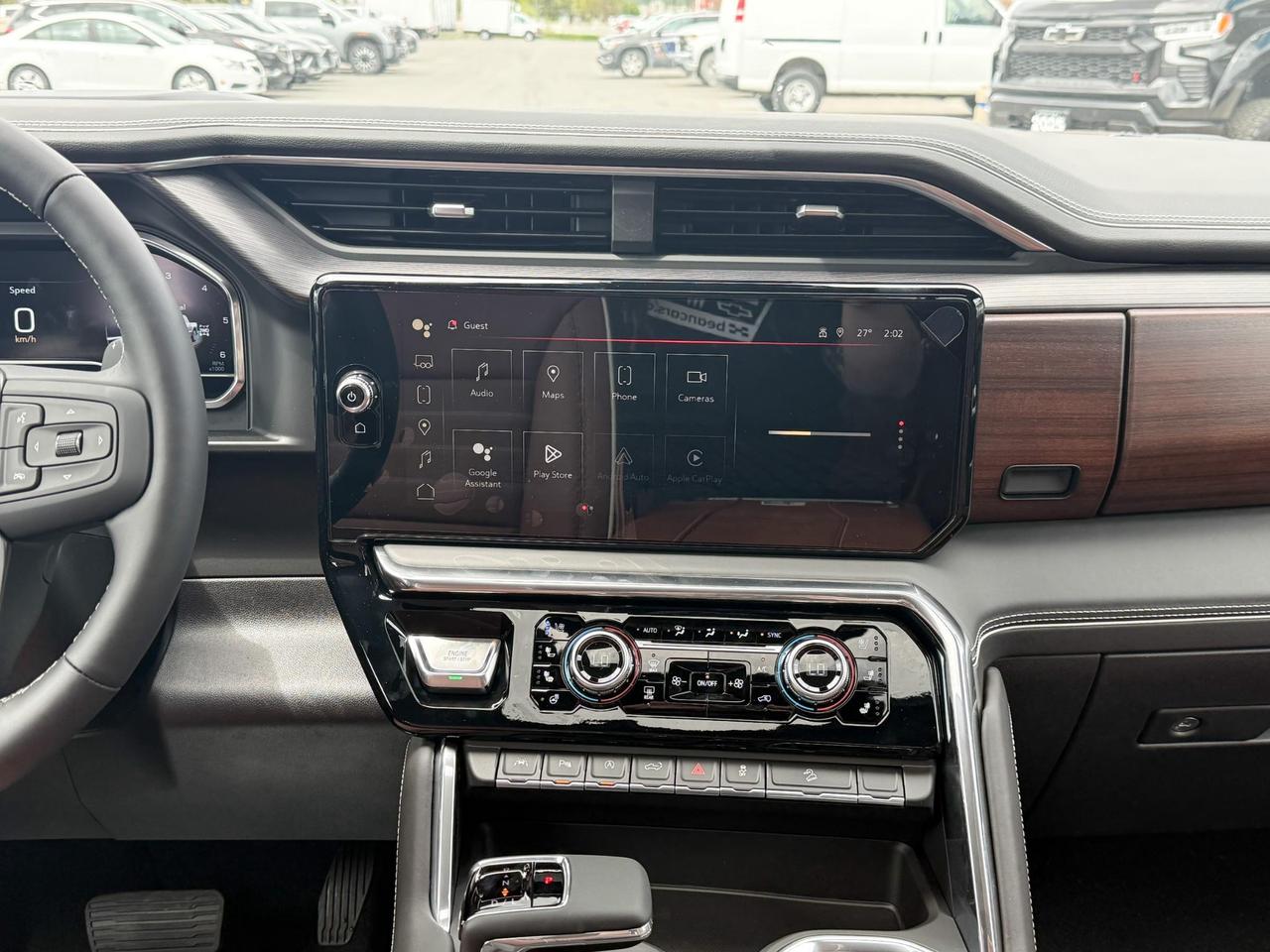 2025 GMC Sierra 1500 Denali Ultimate 6.2L V8 WITH REMOTE START/ENTRY, HEATED SEATS, HEATED STEERING WHEEL, VENTILATED/MASSAGE SEATS, SUNROOF, HD SURROUND VISION Photo