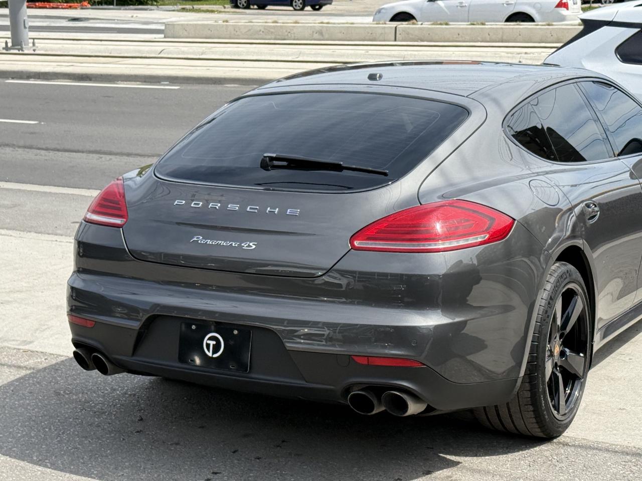 2014 Porsche Panamera 4S | SUNROOF | BOSE SOUND | LOADED - Photo #9