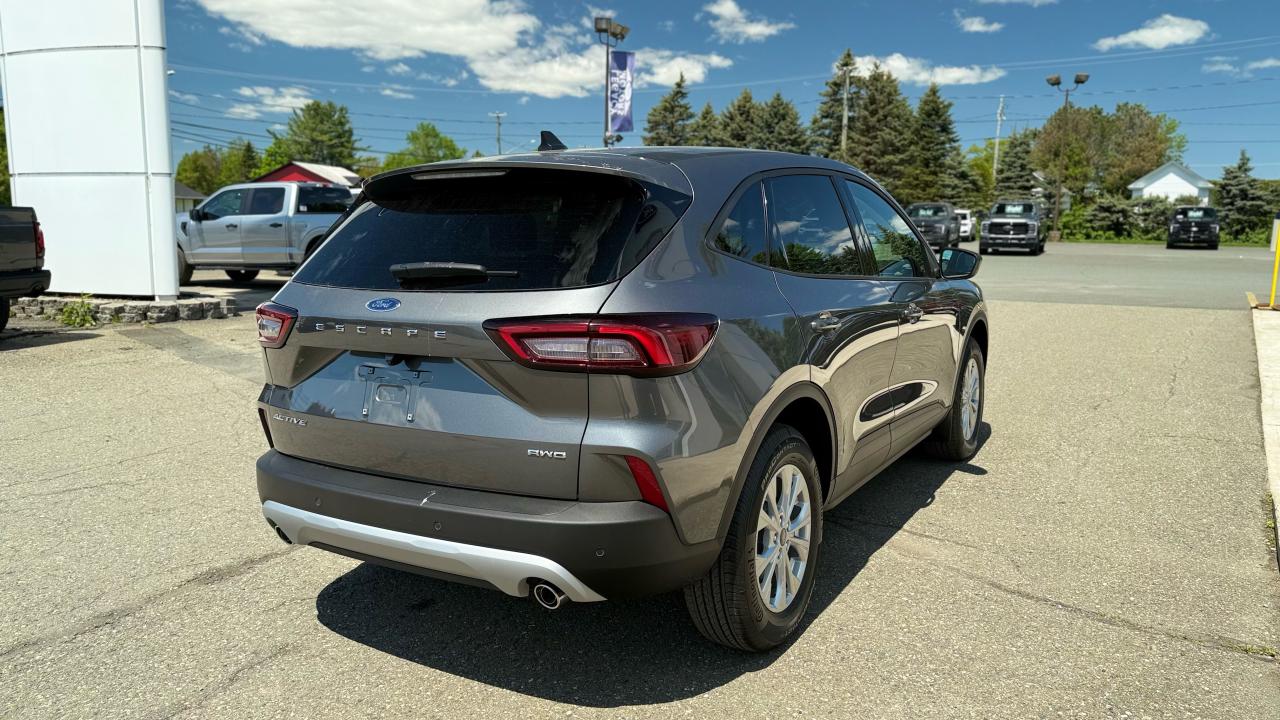 2025 Ford Escape Active™ Photo2