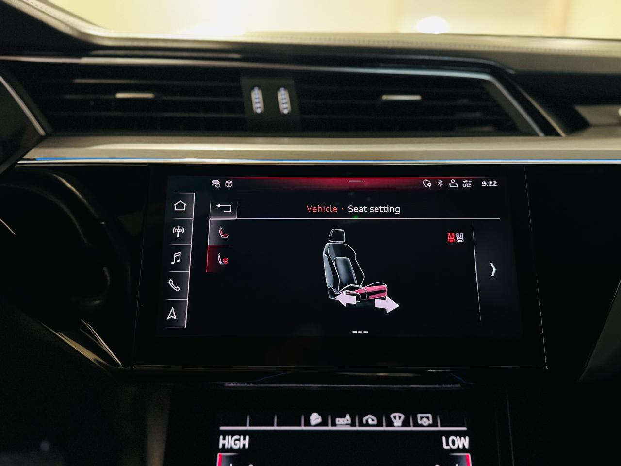 2019 Audi E-Tron Technik - Photo #20