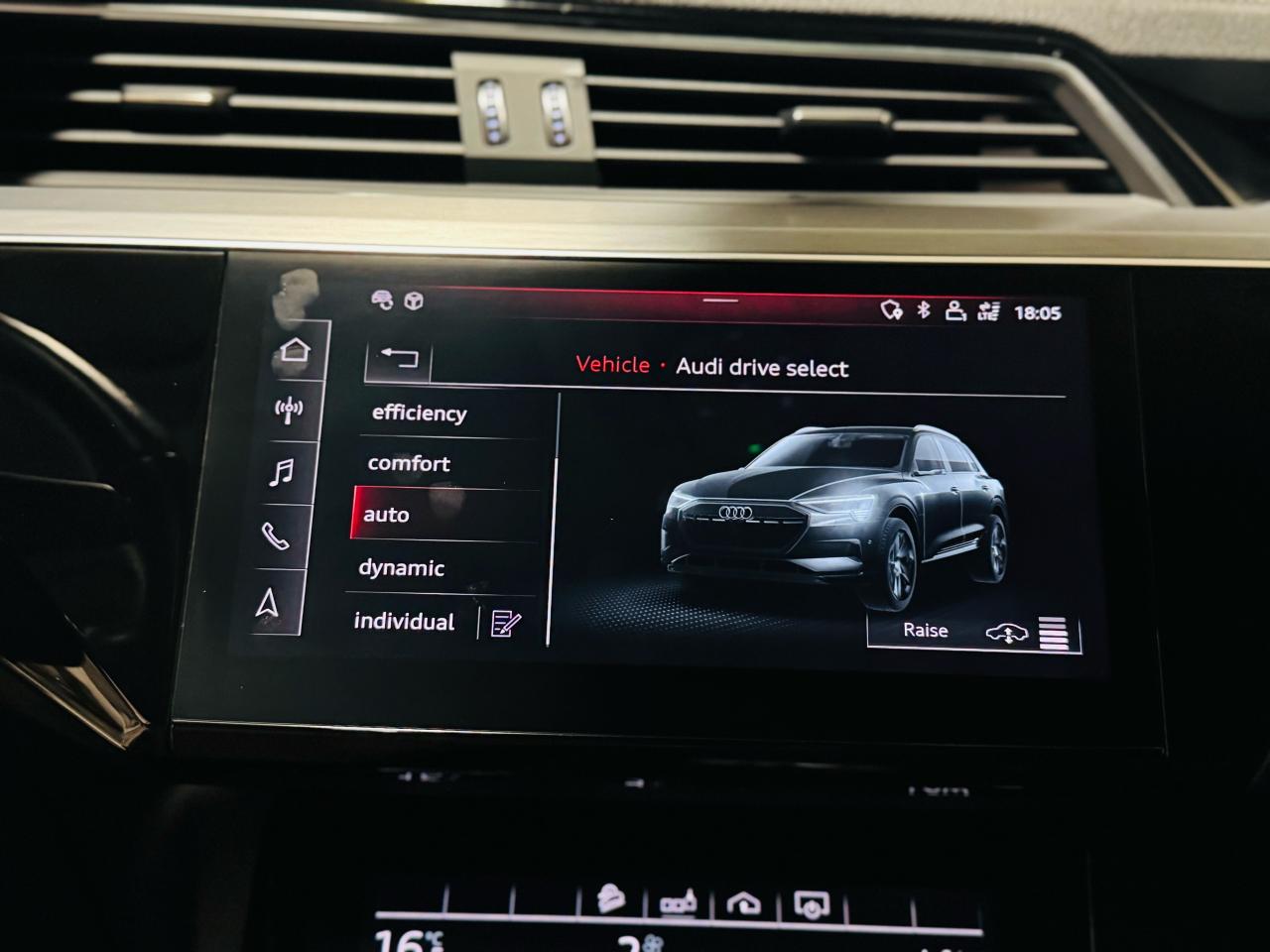 2019 Audi E-Tron Progressiv - Photo #18