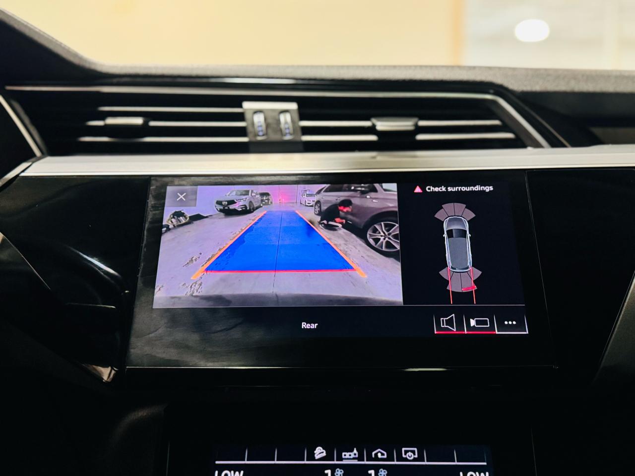 2019 Audi E-Tron Progressiv - Photo #15