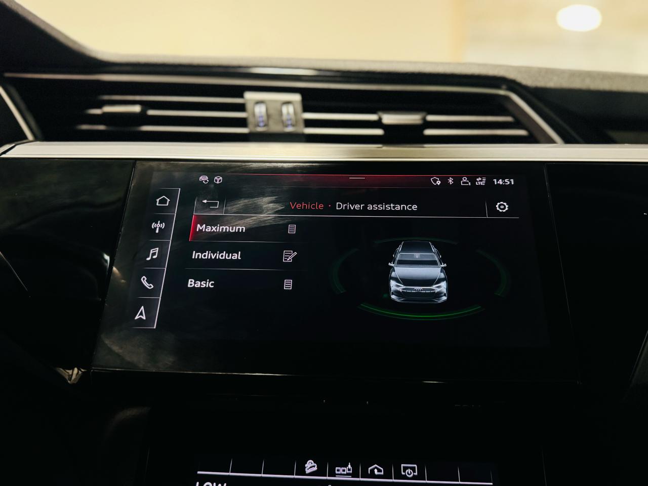 2019 Audi E-Tron Progressiv - Photo #23