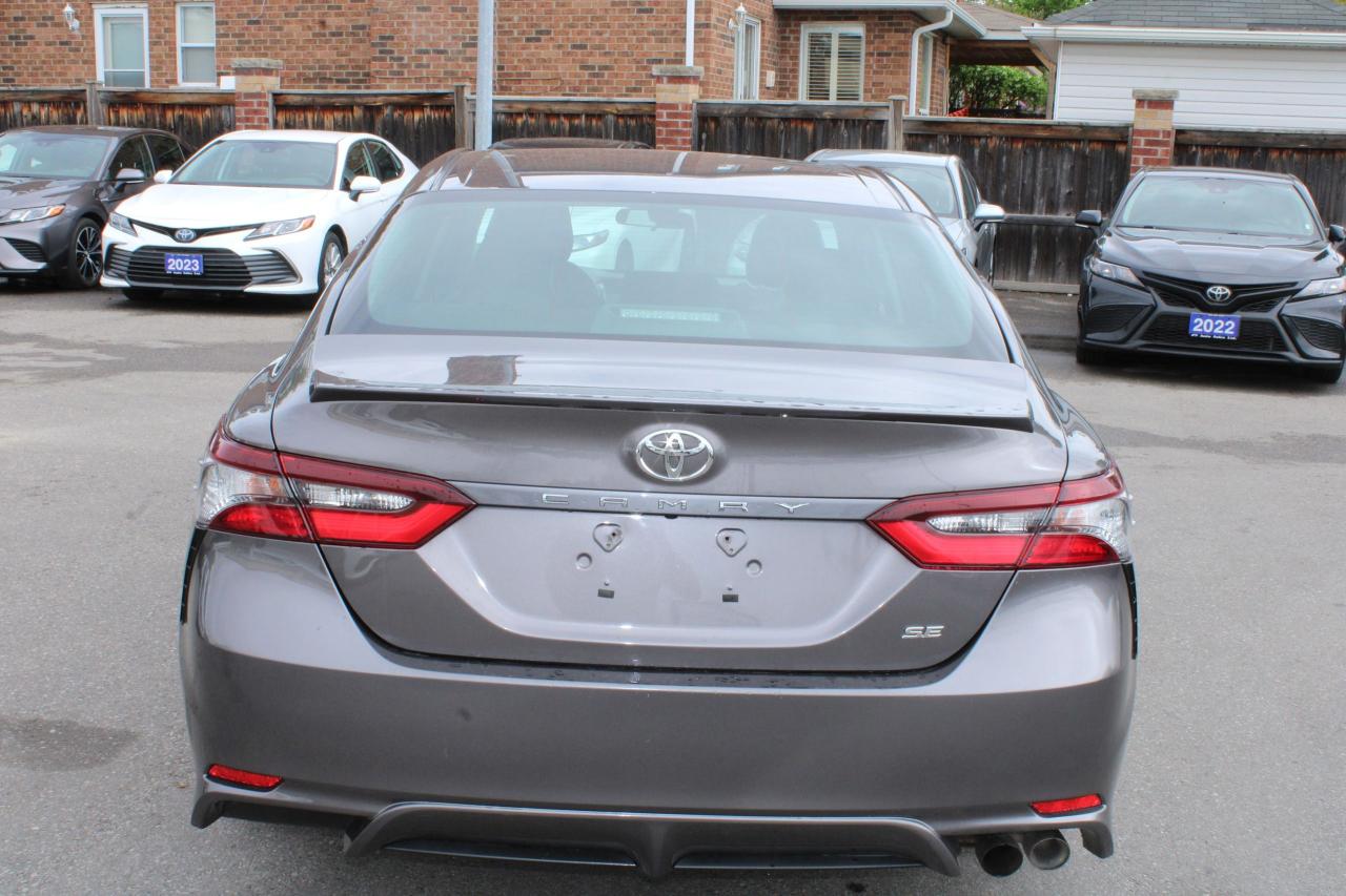 2022 Toyota Camry SE - Photo #5