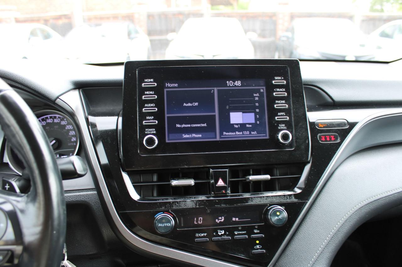 2022 Toyota Camry SE - Photo #8
