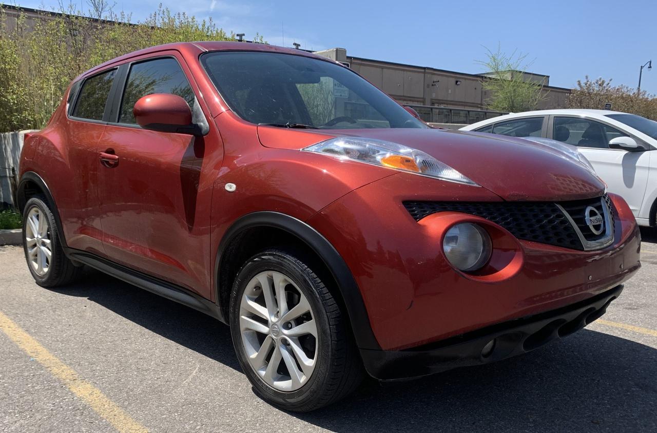 2013 Nissan Juke SV Photo4