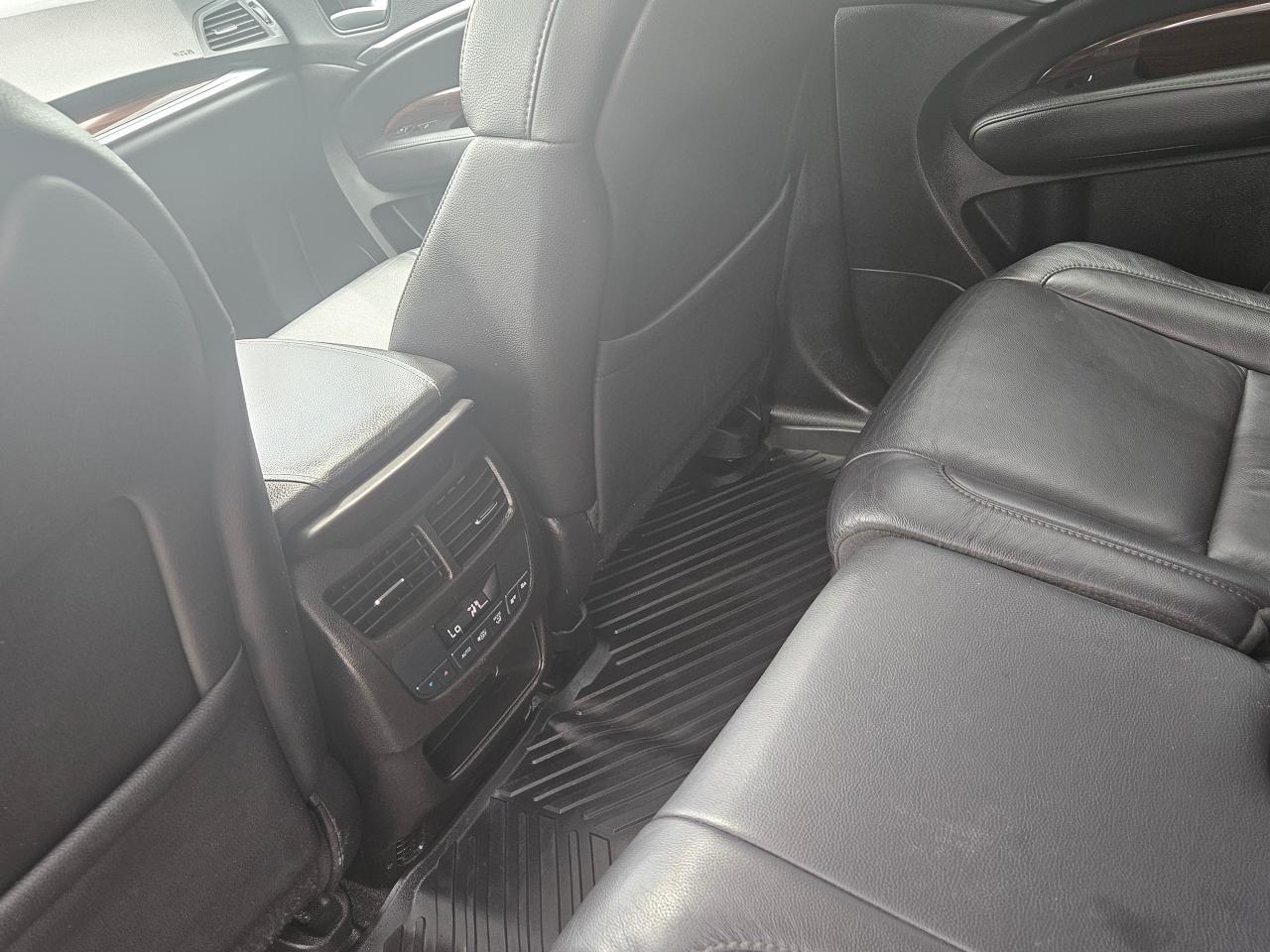2016 Acura MDX SH-TECH AWD Photo13