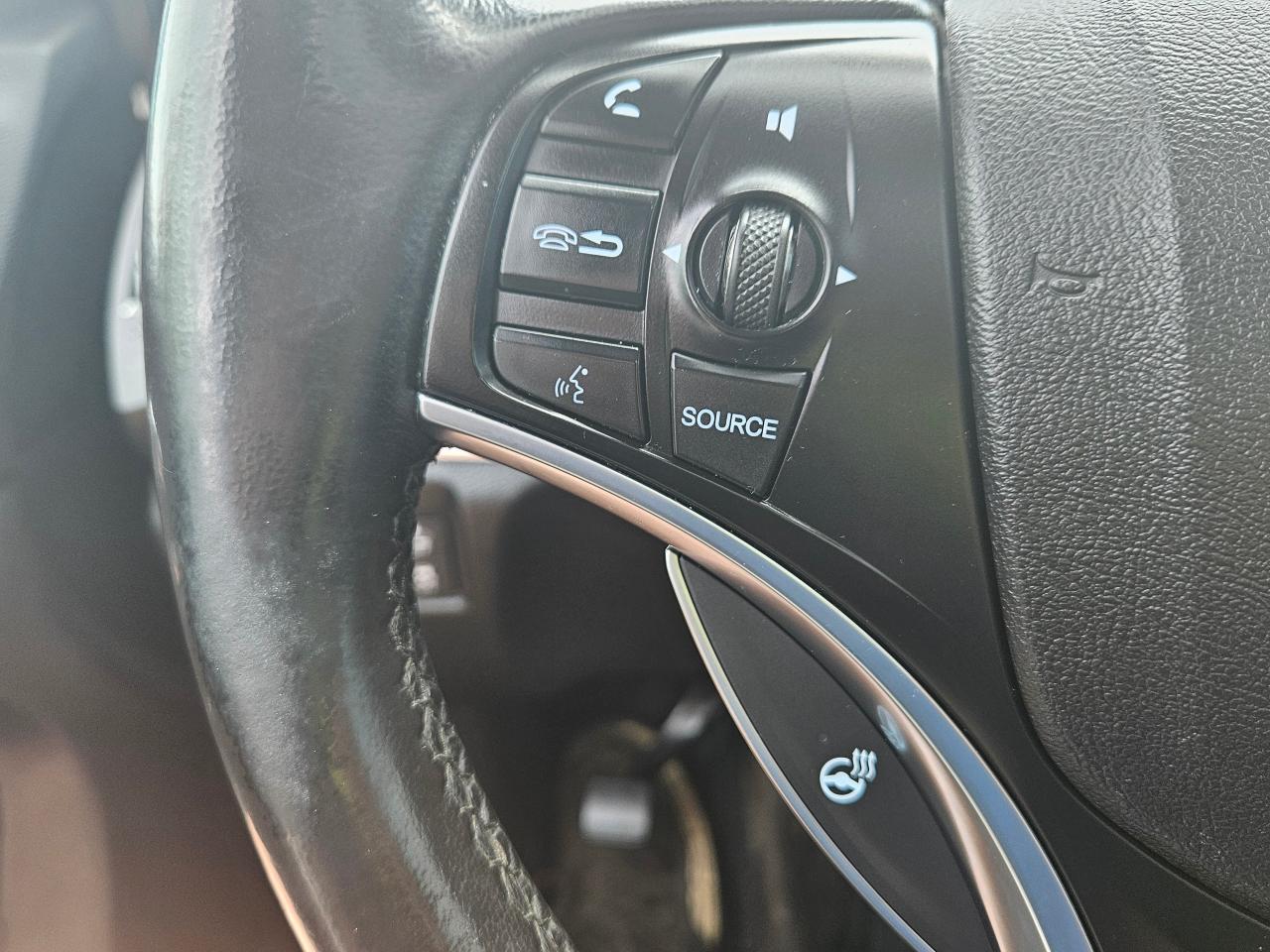 2016 Acura MDX SH-TECH AWD Photo10