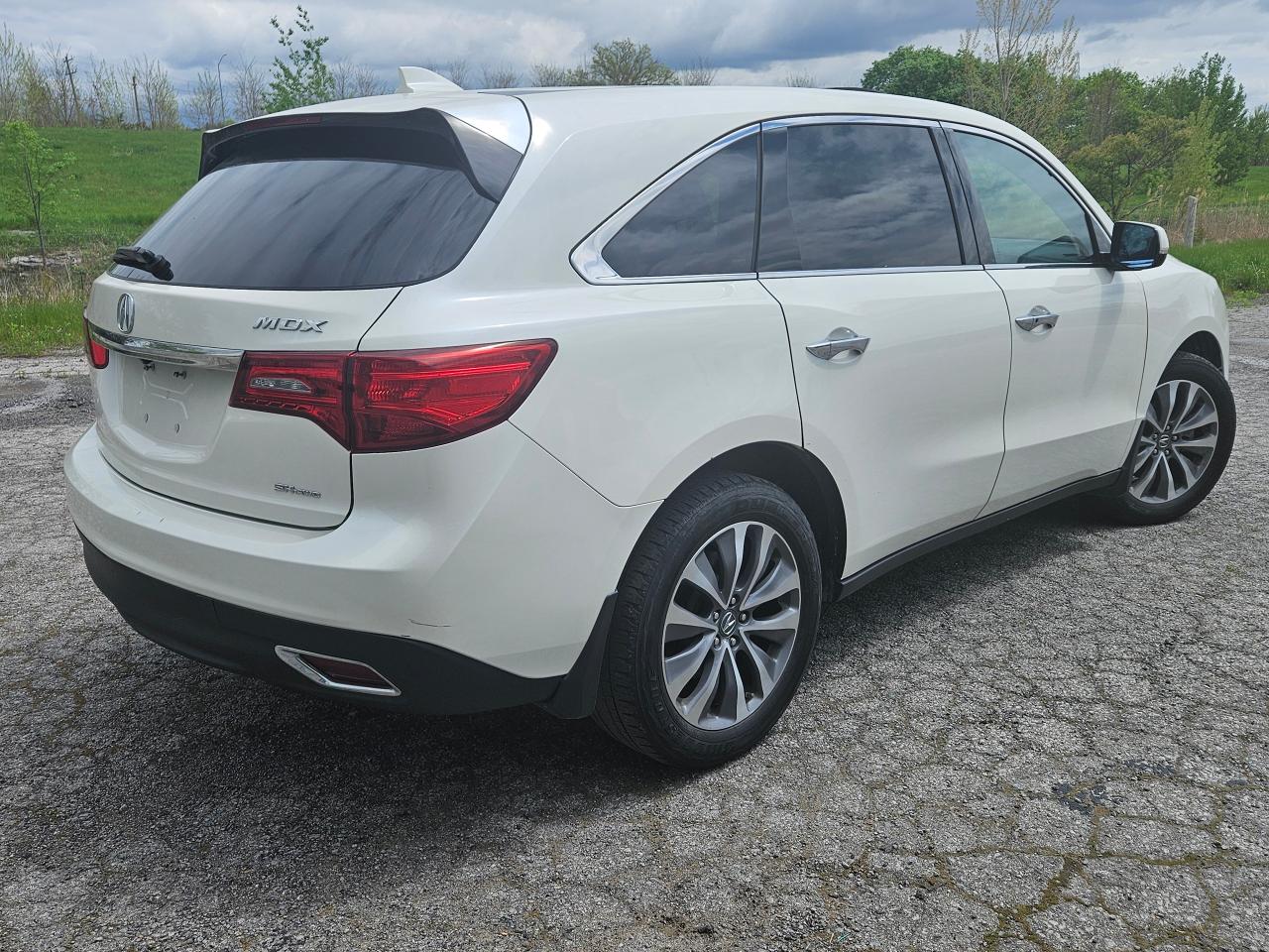 2016 Acura MDX SH-TECH AWD Photo3