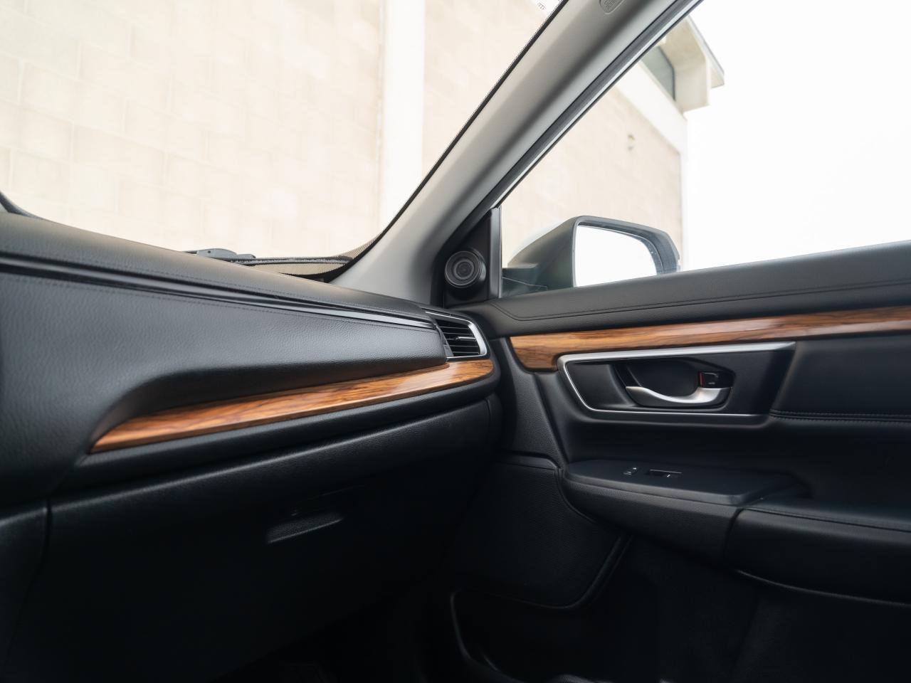 2019 Honda CR-V Touring - Photo #17