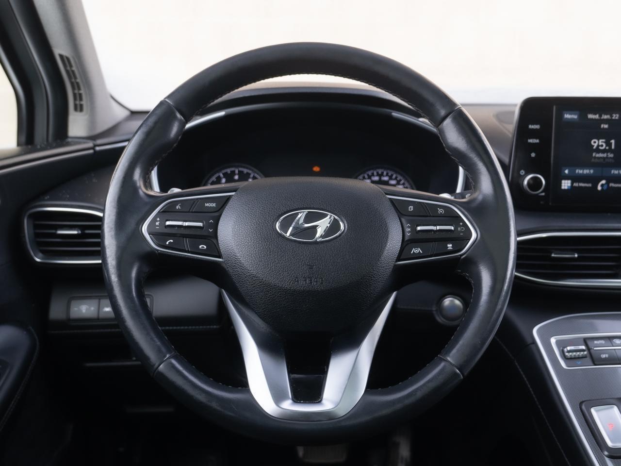 2022 Hyundai Santa Fe SEL - Photo #9