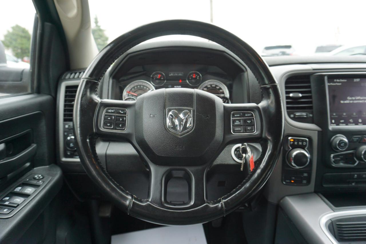 2021 RAM 1500 Classic V8 TRADESMAN CREW HEMI 4WD *1 OWNER*ACCIDENT FREE* CAMERA BLUETOOTH HEATED SEATS CRUISE ALLOYS - Photo #10