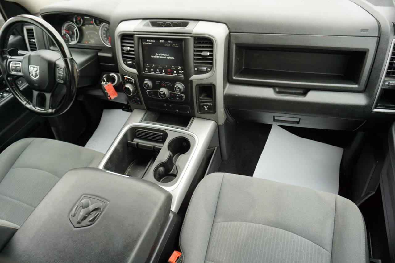 2021 RAM 1500 Classic V8 TRADESMAN CREW HEMI 4WD *1 OWNER*ACCIDENT FREE* CAMERA BLUETOOTH HEATED SEATS CRUISE ALLOYS - Photo #13