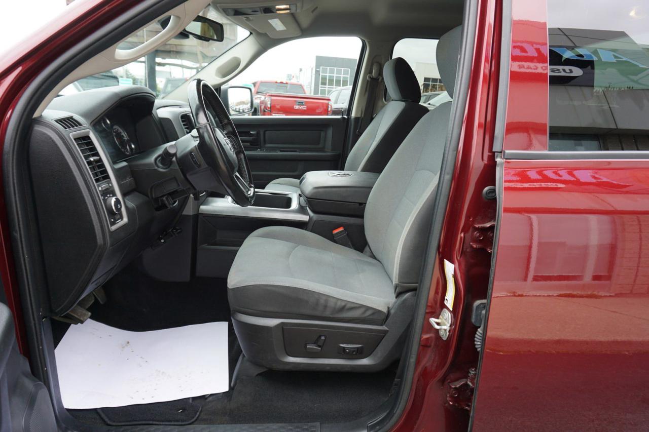 2021 RAM 1500 Classic V8 TRADESMAN CREW HEMI 4WD *1 OWNER*ACCIDENT FREE* CAMERA BLUETOOTH HEATED SEATS CRUISE ALLOYS - Photo #15