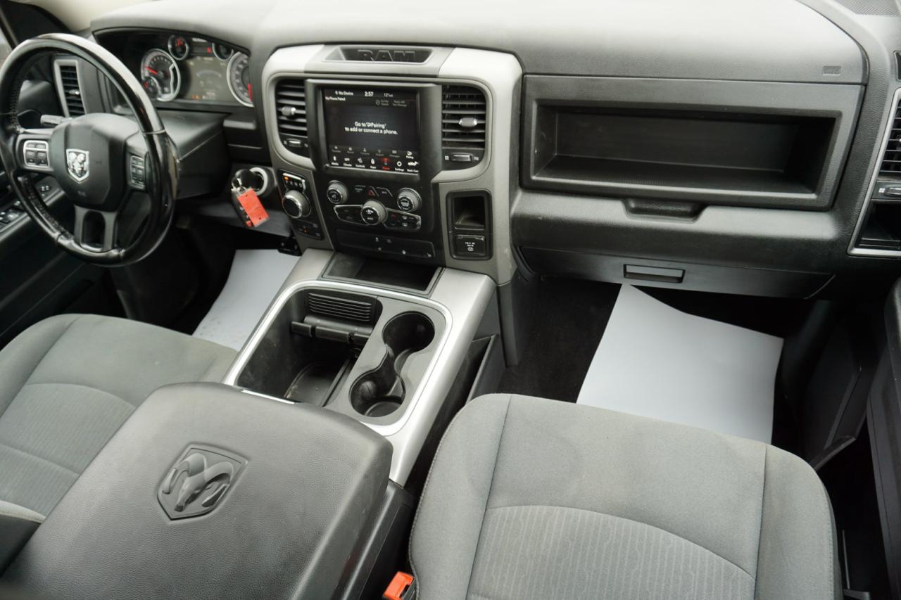2021 RAM 1500 Classic V8 TRADESMAN CREW HEMI 4WD *1 OWNER*ACCIDENT FREE* CAMERA BLUETOOTH HEATED SEATS CRUISE ALLOYS - Photo #13