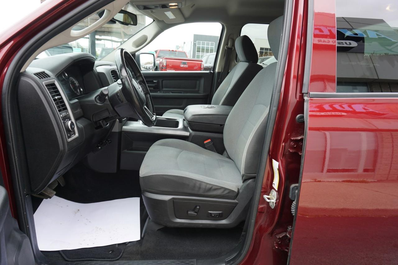 2021 RAM 1500 Classic V8 TRADESMAN CREW HEMI 4WD *1 OWNER*ACCIDENT FREE* CAMERA BLUETOOTH HEATED SEATS CRUISE ALLOYS - Photo #15