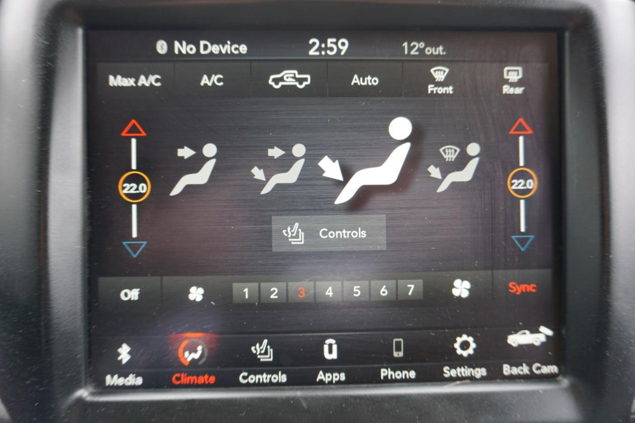 2021 RAM 1500 Classic V8 TRADESMAN CREW HEMI 4WD *1 OWNER*ACCIDENT FREE* CAMERA BLUETOOTH HEATED SEATS CRUISE ALLOYS - Photo #22