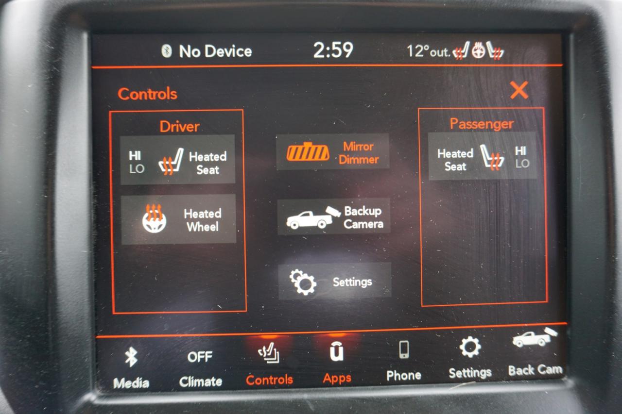 2021 RAM 1500 Classic V8 TRADESMAN CREW HEMI 4WD *1 OWNER*ACCIDENT FREE* CAMERA BLUETOOTH HEATED SEATS CRUISE ALLOYS - Photo #23