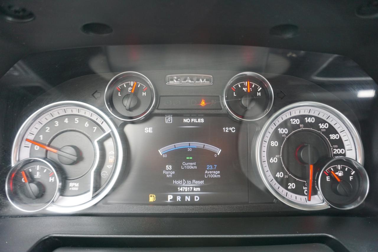 2021 RAM 1500 Classic V8 TRADESMAN CREW HEMI 4WD *1 OWNER*ACCIDENT FREE* CAMERA BLUETOOTH HEATED SEATS CRUISE ALLOYS - Photo #36