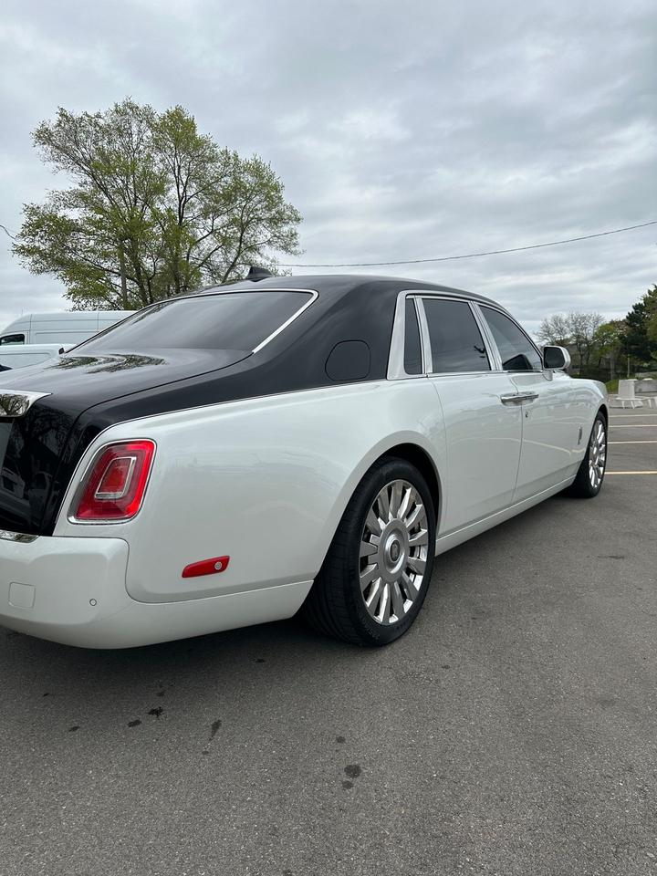 2018 Rolls Royce Phantom  - Photo #6
